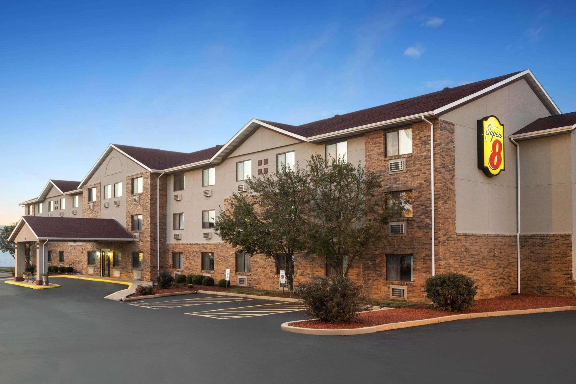 Motel Super 8 By Wyndham Fairview Heights-St. Louis Exterior foto